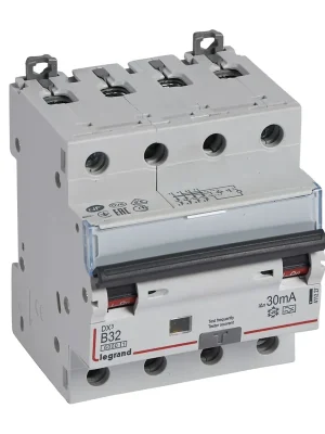 Zlevněný DX3 KOMB. 4P B32 30MA A 6KA *411227 Legrand