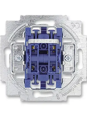 ABB 2CKA001413A0590 Přístroj ovládače žaluziového koléb. 1/0+1/0 s blok. ( 1413-0-0590 ) Finální Výprodej