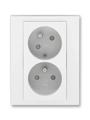 ABB 5513H-C02357 01, LEVIT Zásuvka dvojnásobná, s cl,, nat,dut,; bílá/ledová bílá Oblíbený