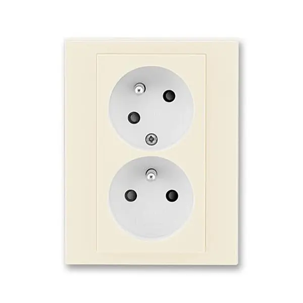 Aktuální ABB 5513H-C02357 17, LEVIT Zásuvka dvojnásobná, s cl,, nat,dut,; sl,kost/bílá