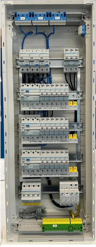 HAGER ROZVODNICE VOLTA VU60NC READY (VYDRÁTOVANÁ ROZVODNICE, VÝROBNÍ ŠTÍTEK, TECH. DOKUMENTACE) Pouze Dnes