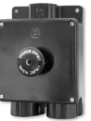ABB 35363-81 Spínač trojpólový stiskací, 25 A, 400 V, IP55, nástěnný, černý Výprodej